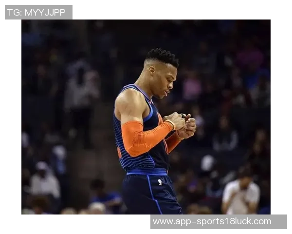 小里谈快船未来可能裁掉自己比喻保罗回家如同雷霆放走威少