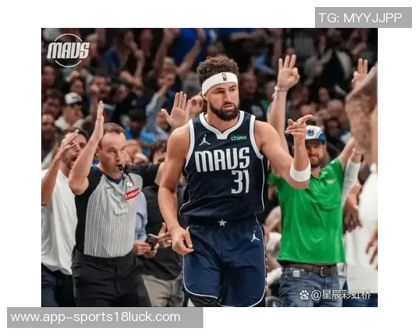 克莱半场表现不佳仅得7分三分球命中率低迷正负值惨淡 克莱半场表现不佳仅得7分三分球命中率低迷正负值惨淡