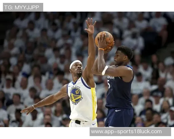 巴特勒表现抢眼18投7中斩获23分11篮板其中7个前场板助力球队胜利 巴特勒表现抢眼18投7中斩获23分11篮板其中7个前场板助力球队胜利