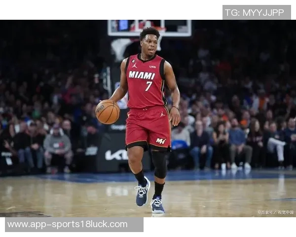 阿德尔曼赞小哈达威出手迅速轻松能有效拉开进攻空间 阿德尔曼赞小哈达威出手迅速轻松能有效拉开进攻空间